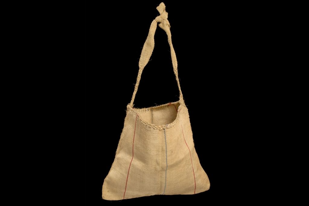  Un morral prehispánico hecho con ixtle de maguey. 