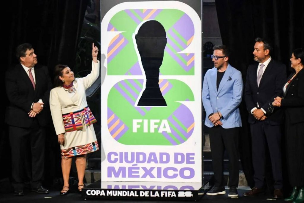 La presentación del póster de la CDMX para el Mundial de la FIFA 2026. El artículo detalla el significado del diseño y la emoción por el evento.
